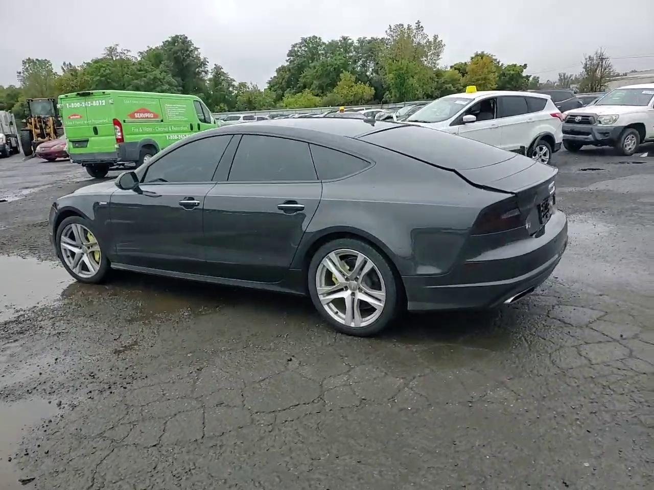 Фото: WAUW2BFC5HN078576