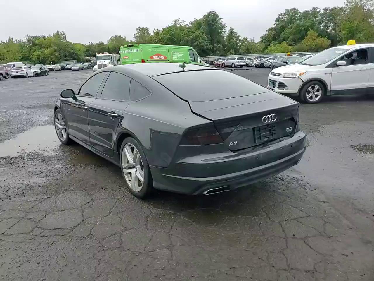 Фото: WAUW2BFC5HN078576