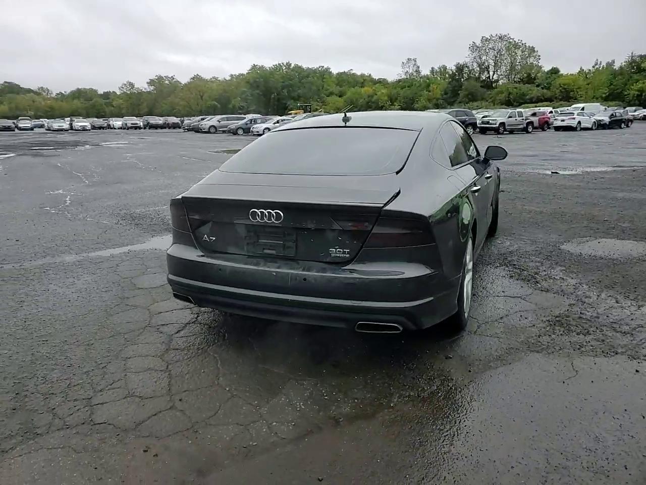 Фото: WAUW2BFC5HN078576