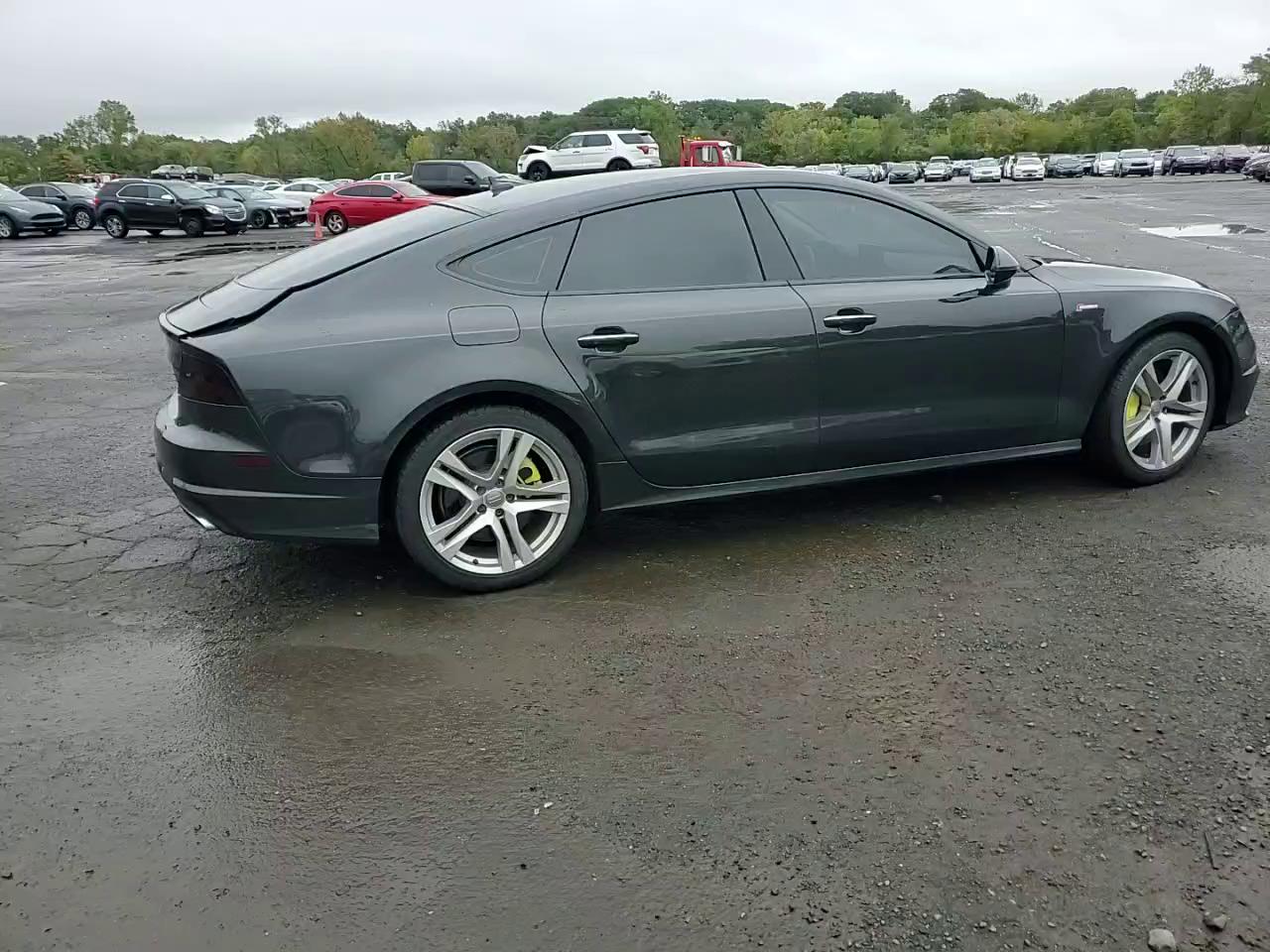 Фото: WAUW2BFC5HN078576