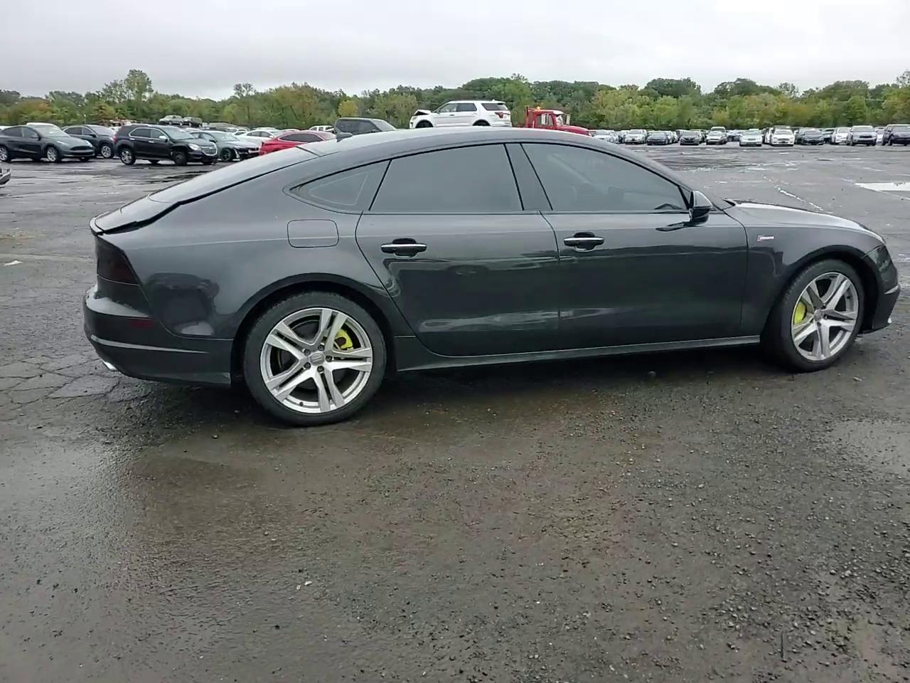 Фото: WAUW2BFC5HN078576