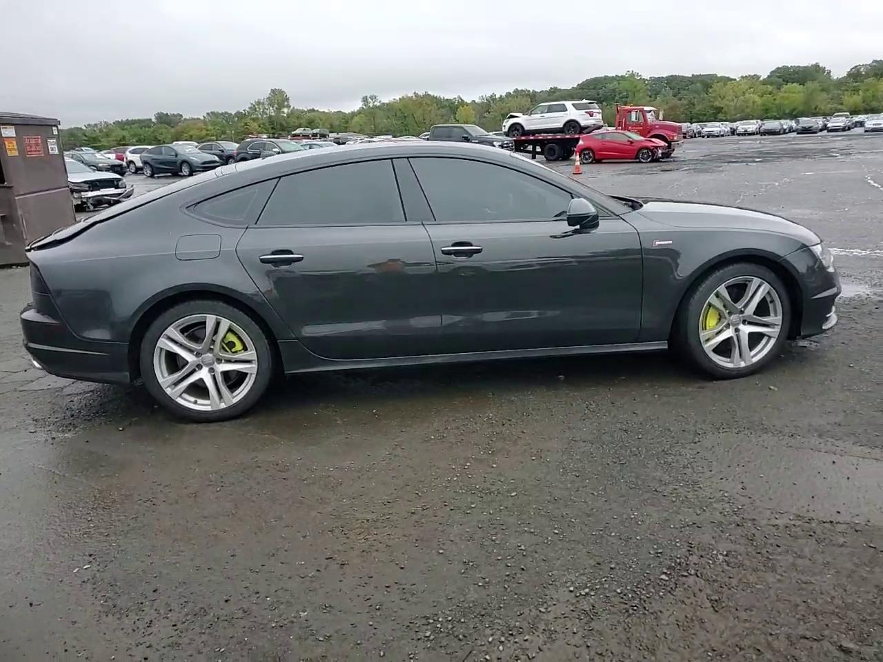 Фото: WAUW2BFC5HN078576