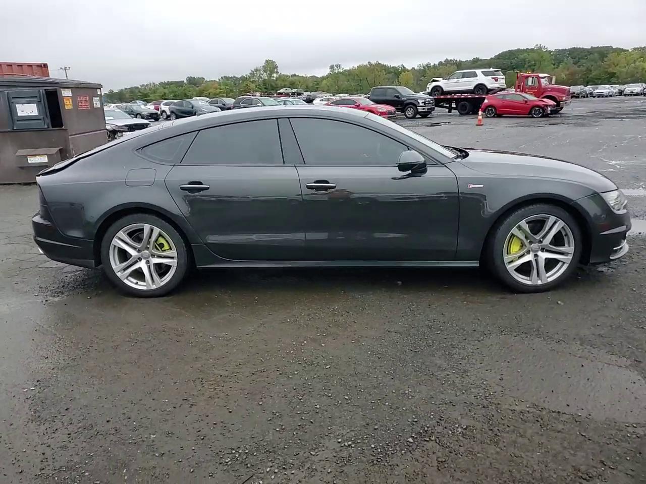 Фото: WAUW2BFC5HN078576