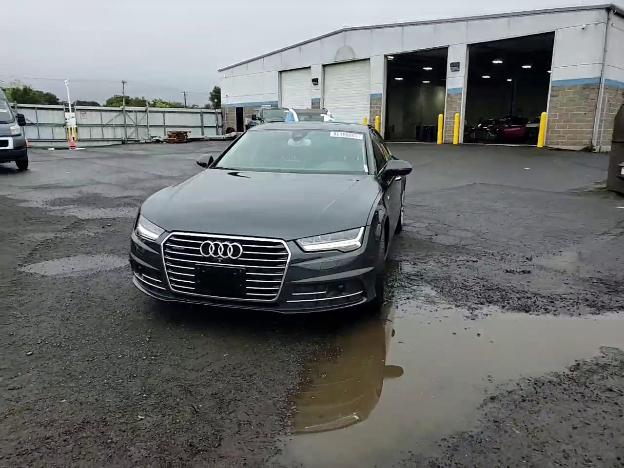 Фото: WAUW2BFC5HN078576