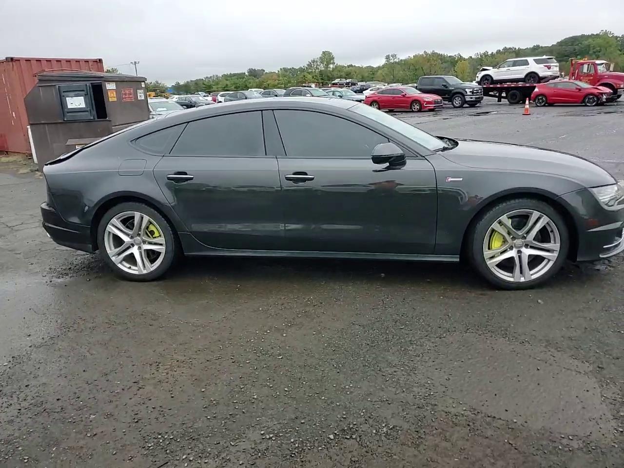 Фото: WAUW2BFC5HN078576