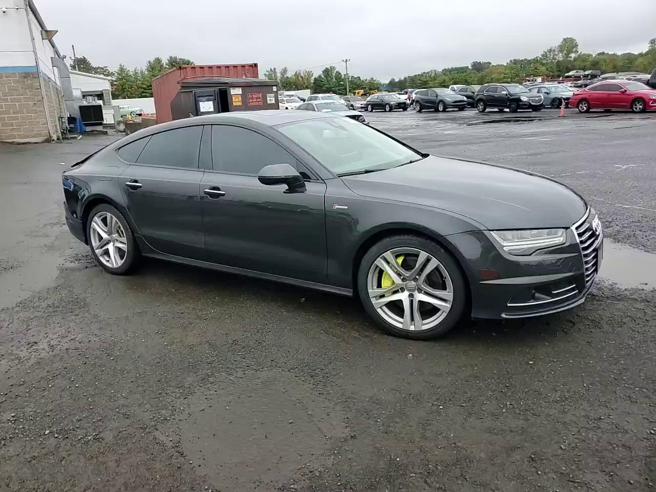 Фото: WAUW2BFC5HN078576