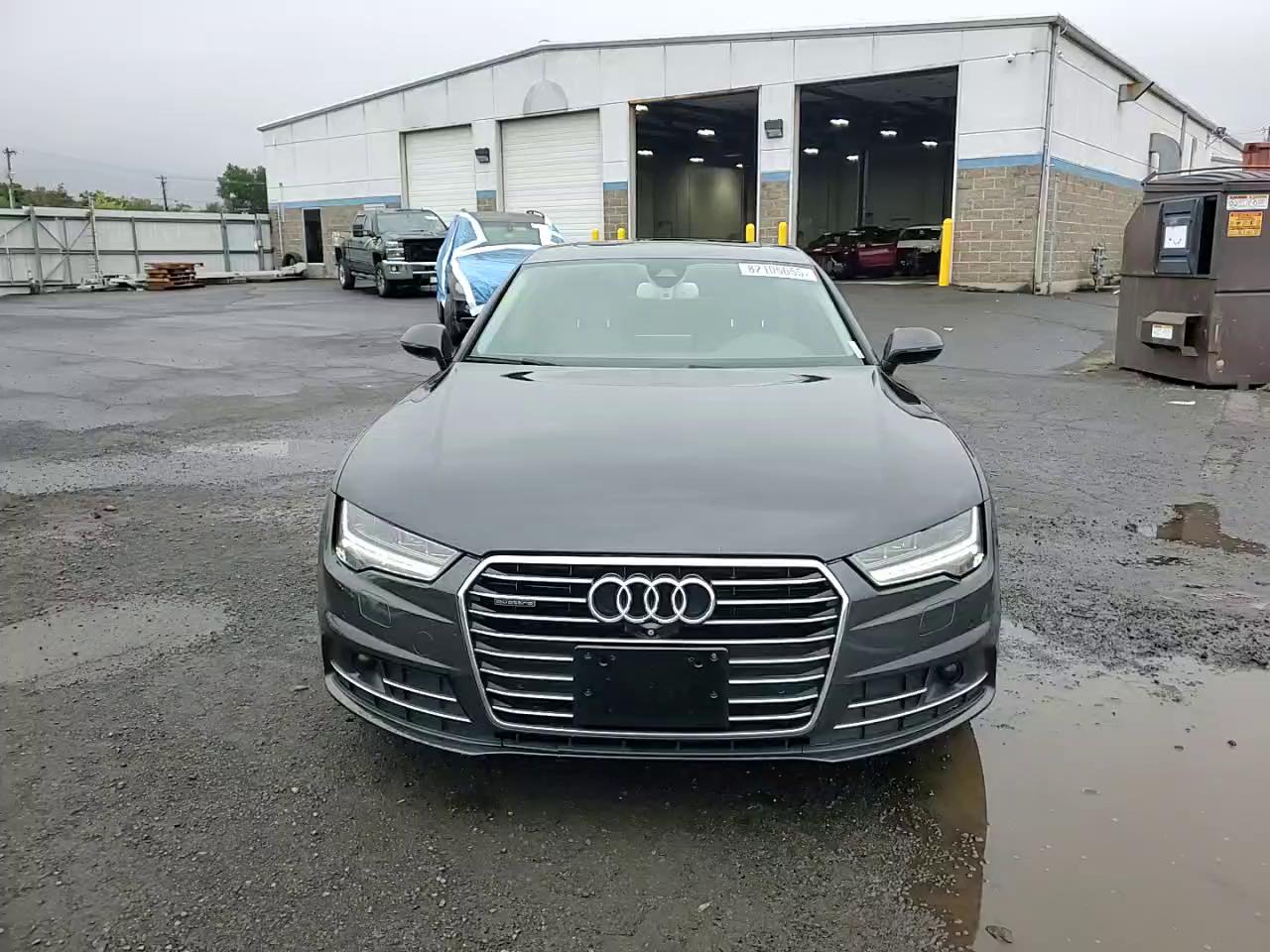 Фото: WAUW2BFC5HN078576