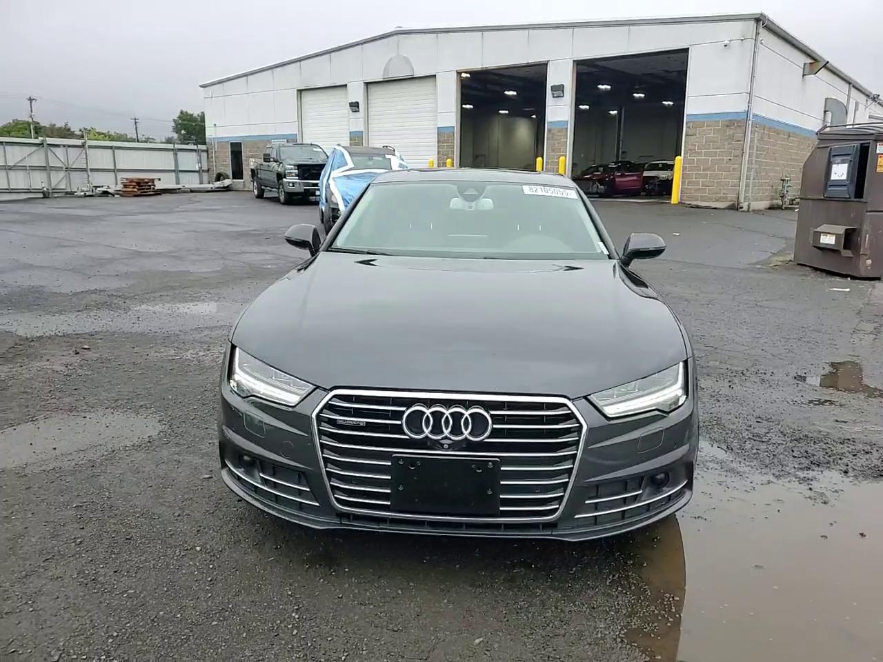 Фото: WAUW2BFC5HN078576