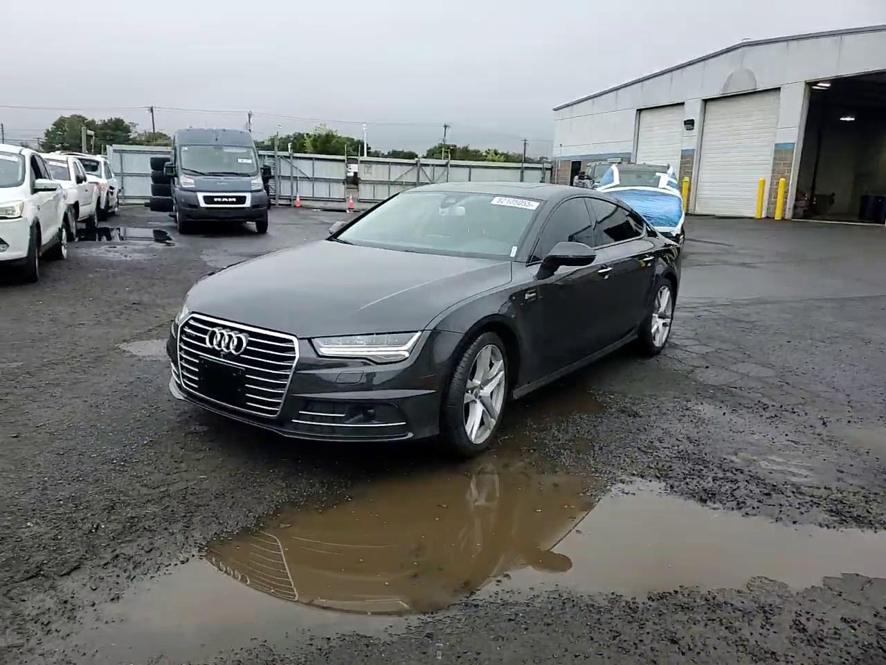 Фото: WAUW2BFC5HN078576