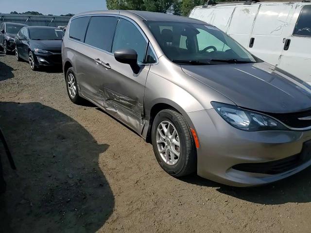 2017 Chrysler Pacifica Touring VIN: 2C4RC1DG7HR634385 Lot: 81201805