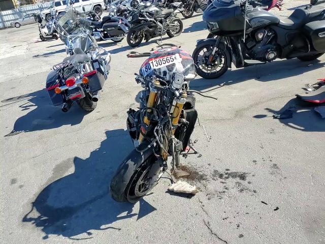 2026 Aprilia Rsv4 1100 Factory VIN: ZD4XPUB01TS000004 Lot: 80130565