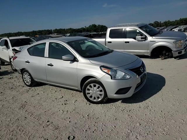 2019 Nissan Versa S VIN: 3N1CN7APXKL825670 Lot: 81303135