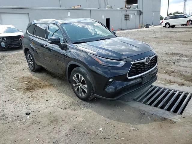 2022 Toyota Highlander Xle VIN: 5TDGZRAH3NS546731 Lot: 71438435