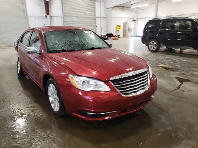 2014 Chrysler 200 Limited VIN: 1C3CCBCG8EN198690 Lot: 80264985