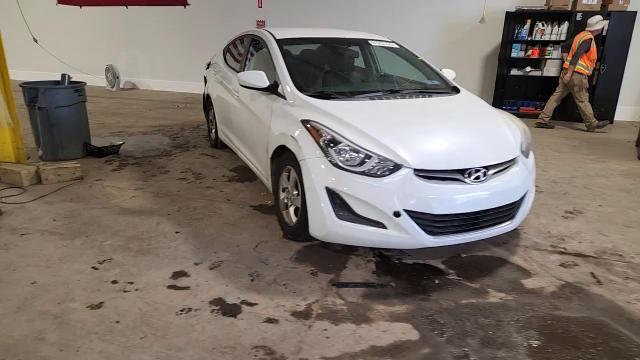 2015 Hyundai Elantra Se VIN: 5NPDH4AE4FH579680 Lot: 81207425
