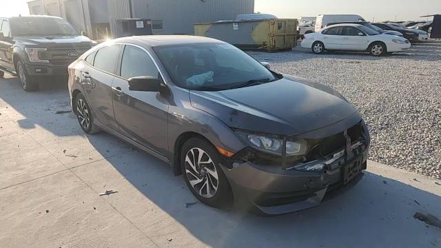 2018 Honda Civic Ex VIN: 19XFC2F78JE004100 Lot: 80901095
