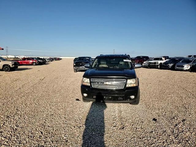 2008 Chevrolet Tahoe K1500 VIN: 1GNFK13038J157413 Lot: 71207145
