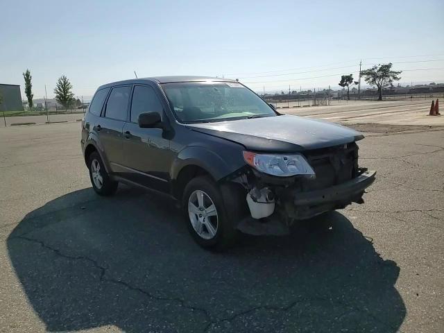 2013 Subaru Forester 2.5X VIN: JF2SHBAC0DH435177 Lot: 81730995