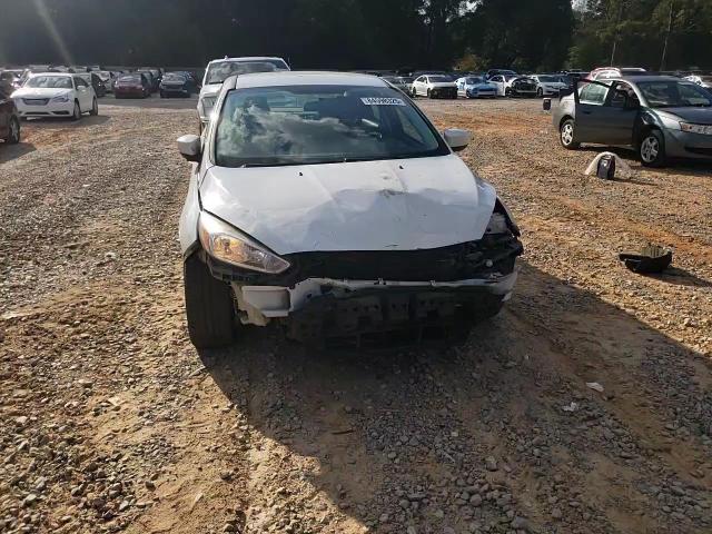 2018 Ford Focus Se VIN: 1FADP3F25JL215225 Lot: 84598325