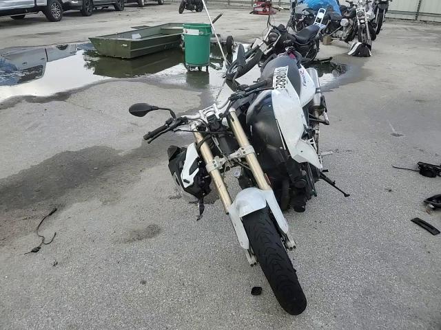 2015 BMW F800 R VIN: WB10B1406FZC97418 Lot: 84388255