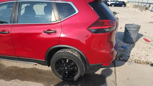 2017 Nissan Rogue S VIN: JN8AT2MV6HW000613 Lot: 81590815