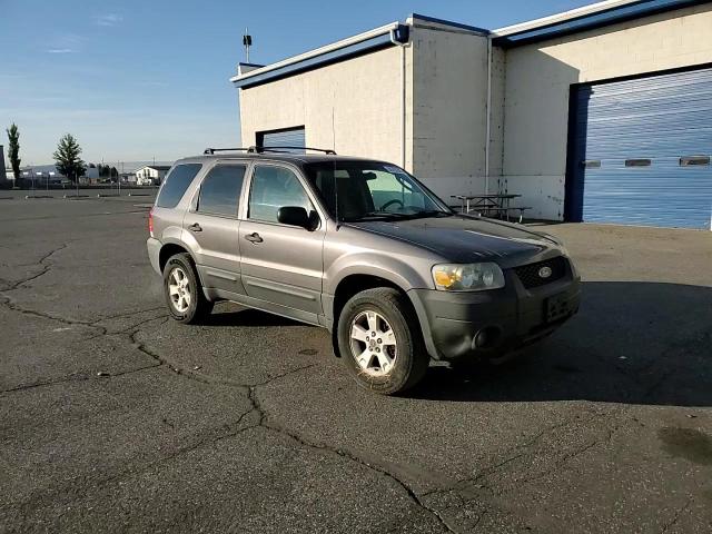 2005 Ford Escape Xlt VIN: 1FMYU931X5KA56762 Lot: 84283295