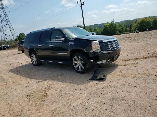 2008 Cadillac Escalade Esv VIN: 1GYFK66868R115756 Lot: 71609515