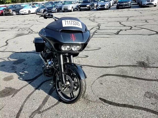2017 Harley-Davidson Fltrx Road Glide VIN: 1HD1KHC11HB643070 Lot: 71173345
