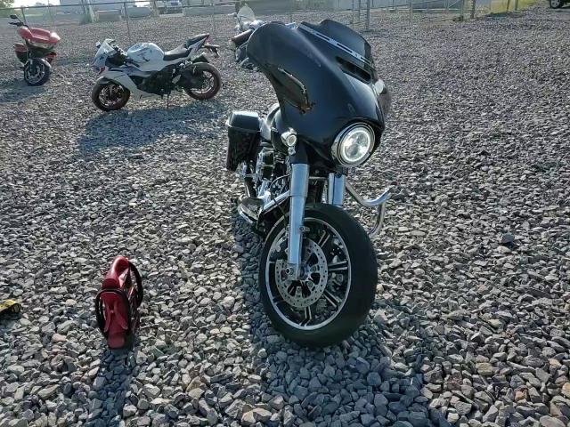 2016 Harley-Davidson Flhx Street Glide VIN: 1HD1KBM14GB689311 Lot: 71482275