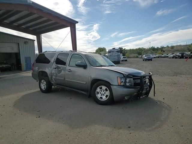 2012 Chevrolet Suburban K1500 Lt VIN: 1GNSKJE73CR302467 Lot: 81027395