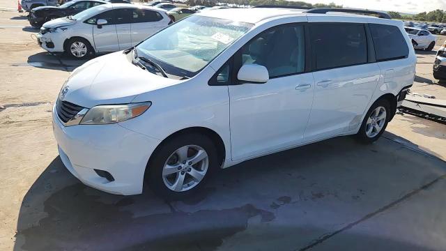 2012 Toyota Sienna Le VIN: 5TDKK3DC3CS256790 Lot: 81681175