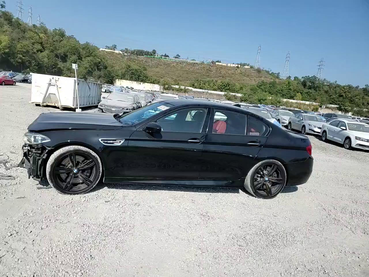 Фото: WBSFV9C55FD594702