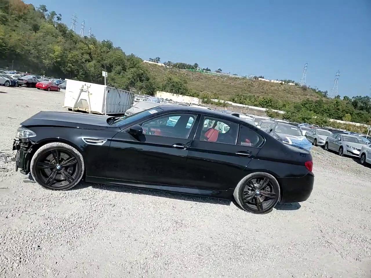 Фото: WBSFV9C55FD594702