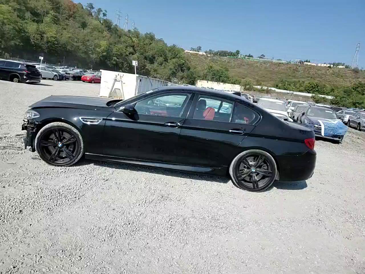 Фото: WBSFV9C55FD594702