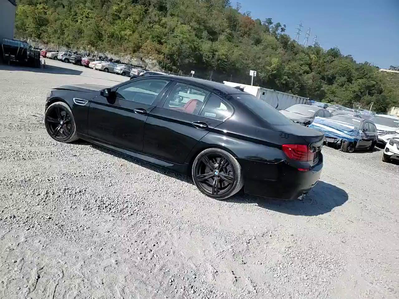 Фото: WBSFV9C55FD594702