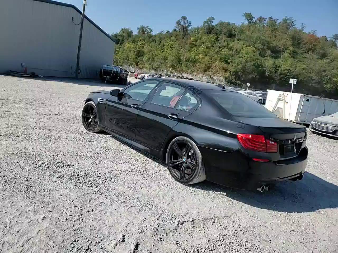 Фото: WBSFV9C55FD594702