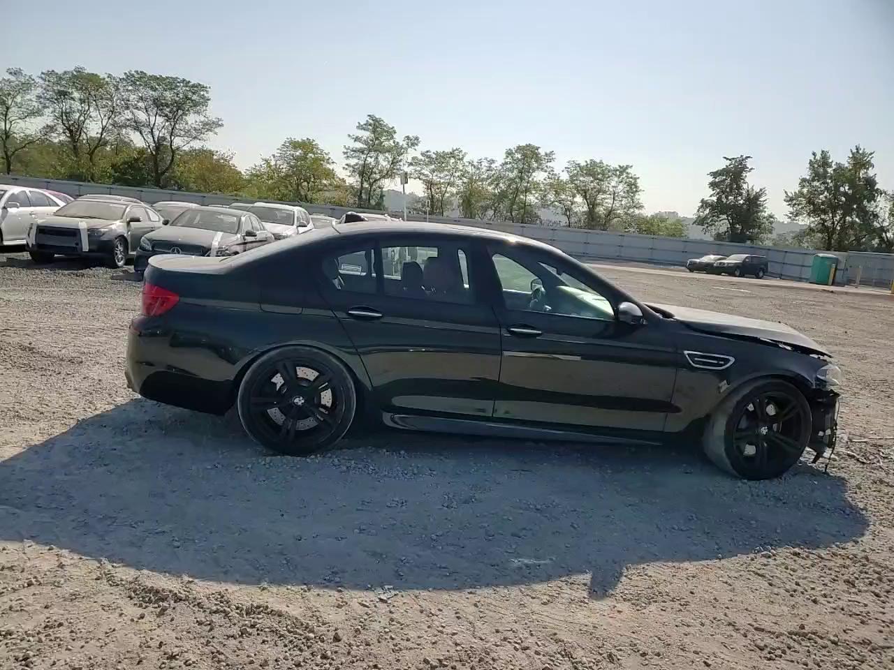 Фото: WBSFV9C55FD594702