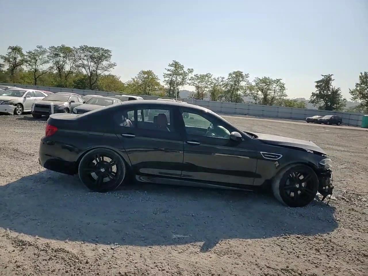 Фото: WBSFV9C55FD594702