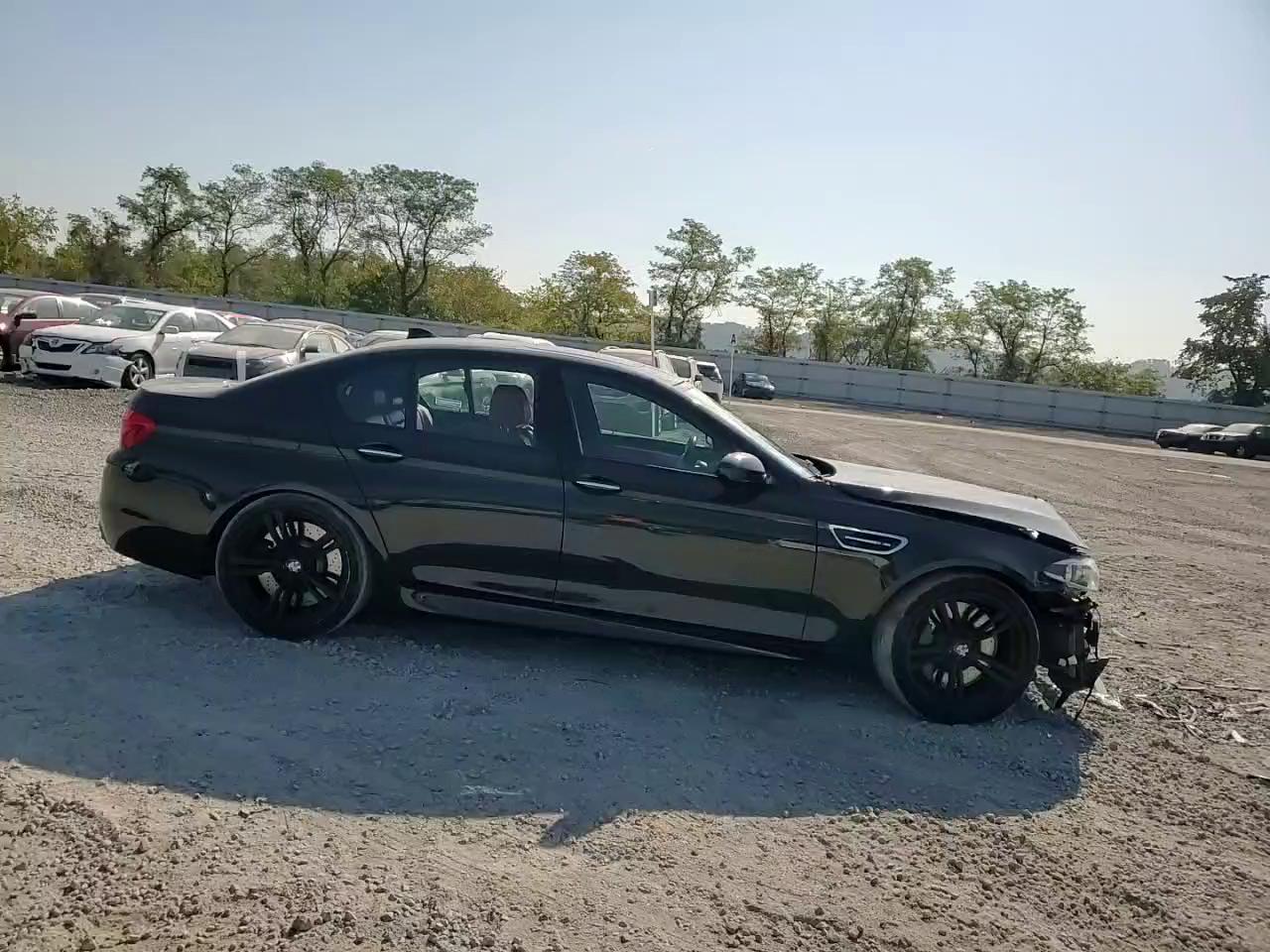 Фото: WBSFV9C55FD594702