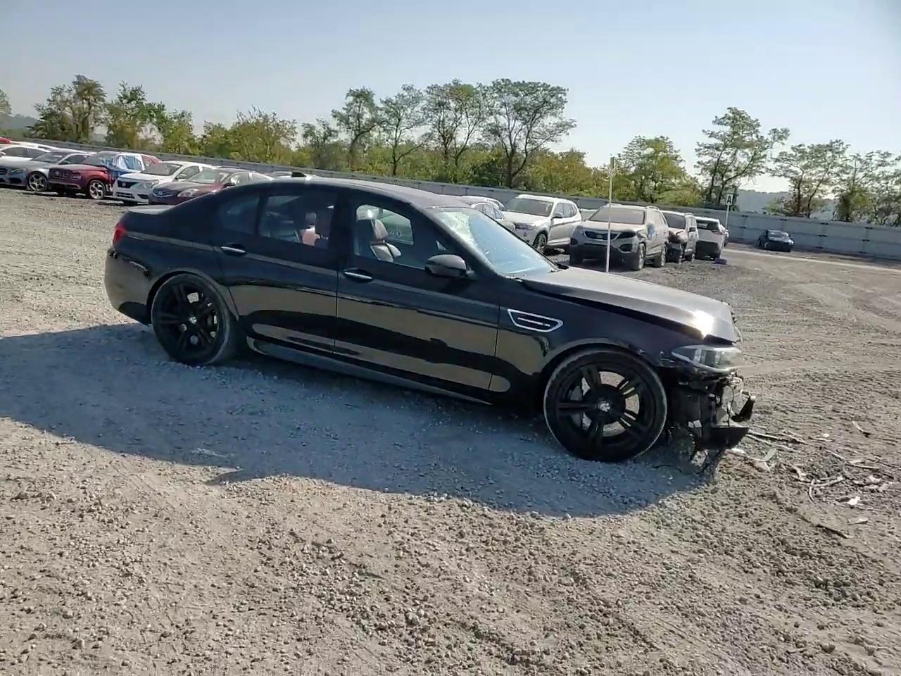 Фото: WBSFV9C55FD594702