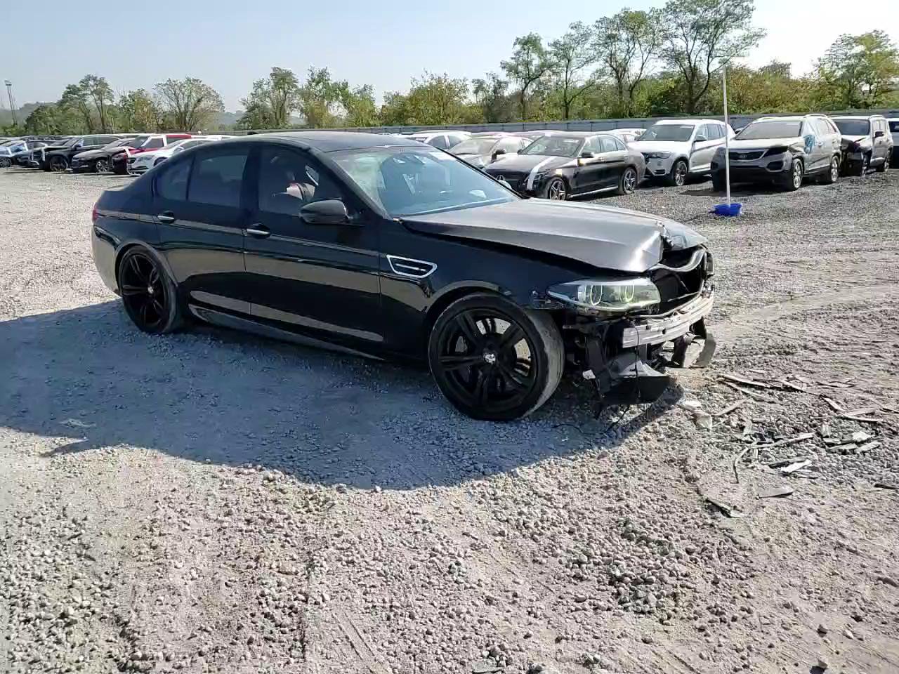 Фото: WBSFV9C55FD594702