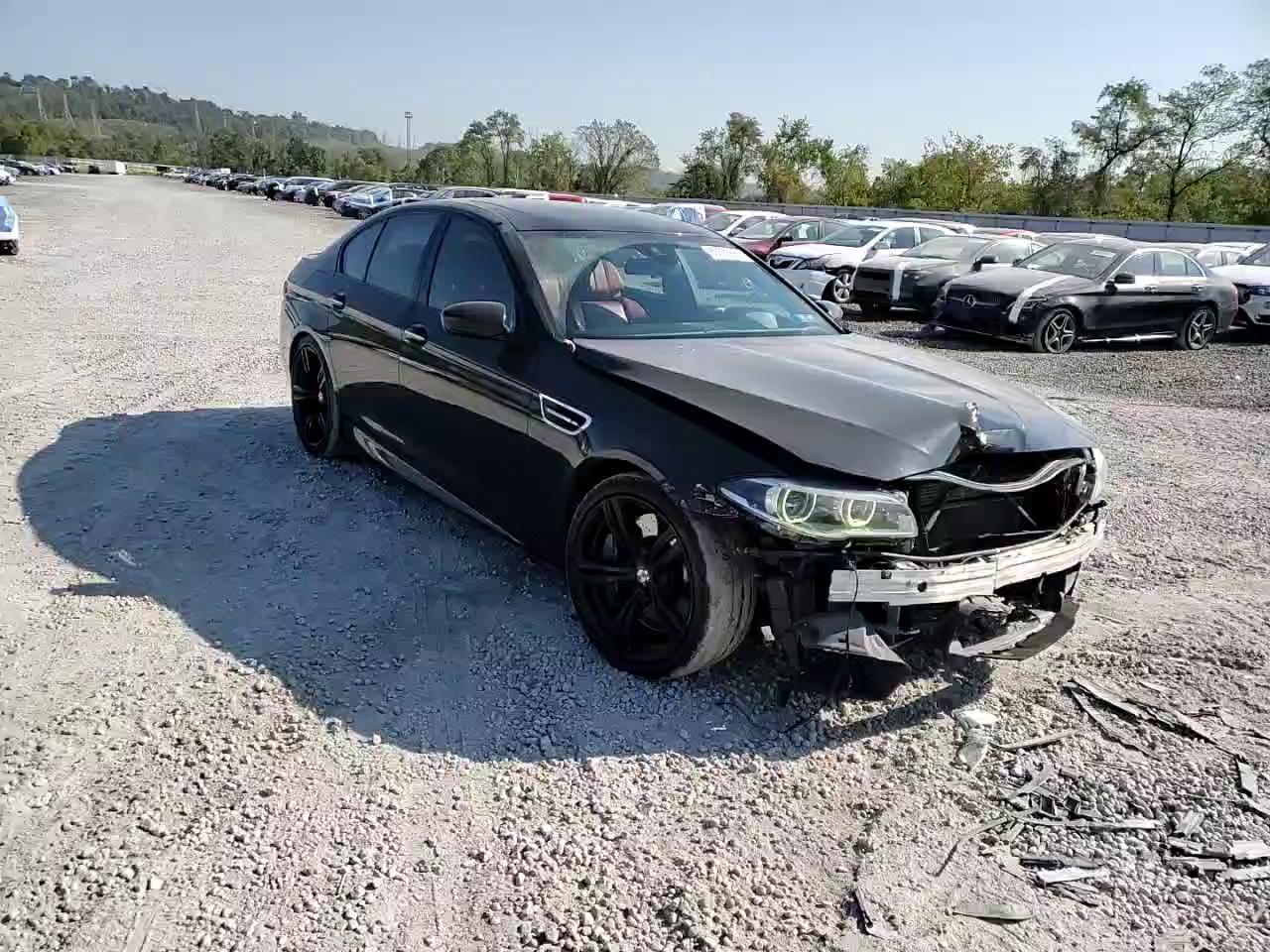 Фото: WBSFV9C55FD594702