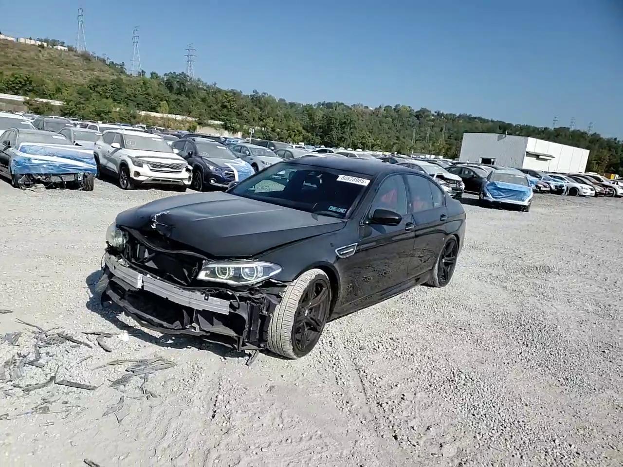 Фото: WBSFV9C55FD594702