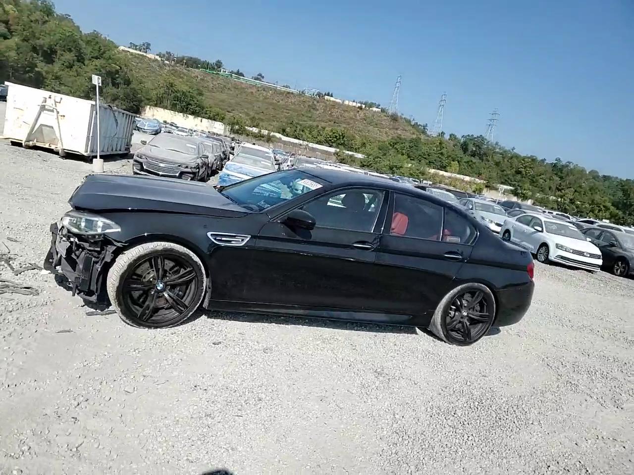 Фото: WBSFV9C55FD594702