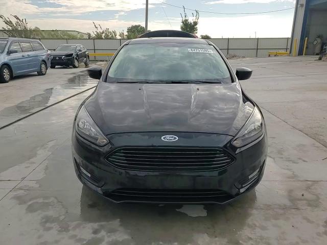 2018 Ford Focus Se VIN: 1FADP3FE2JL292645 Lot: 84751595