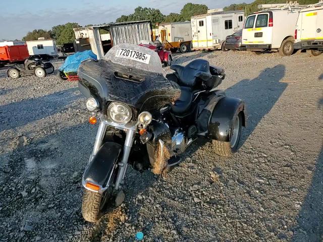 2017 Harley-Davidson Flhtcutg Tri Glide Ultra VIN: 1HD1MAD1XHB860259 Lot: 72017985
