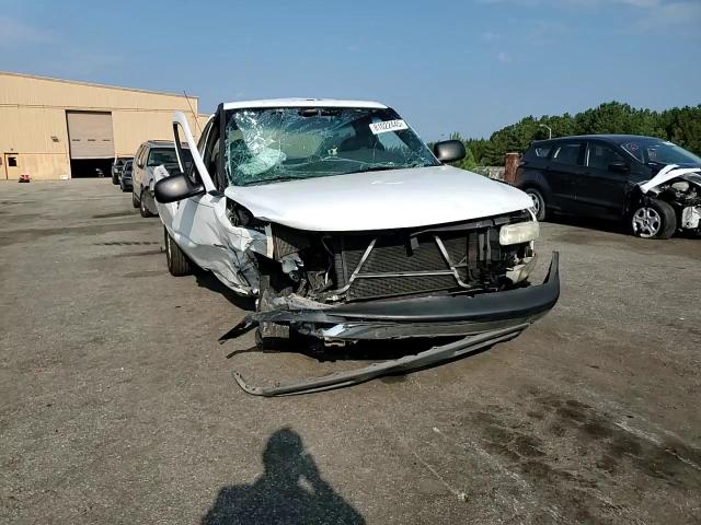 2001 Chevrolet Silverado C1500 VIN: 1GCEC14W71Z204969 Lot: 81022445