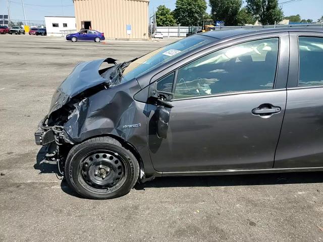 2016 Toyota Prius C VIN: JTDKDTB35G1130396 Lot: 80452205