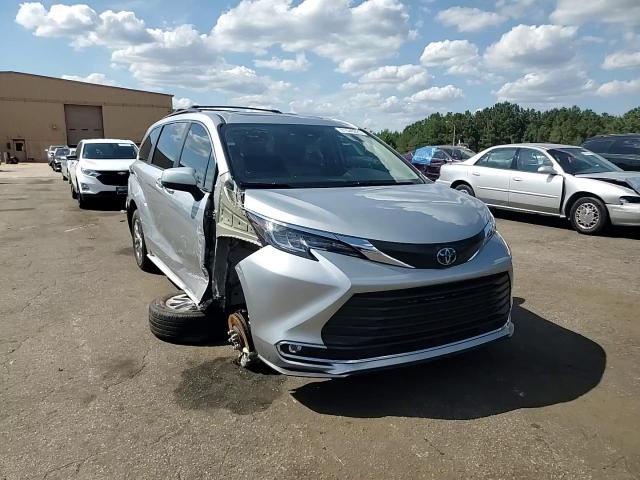 2022 Toyota Sienna Xle VIN: 5TDYRKEC2NS103335 Lot: 81646225
