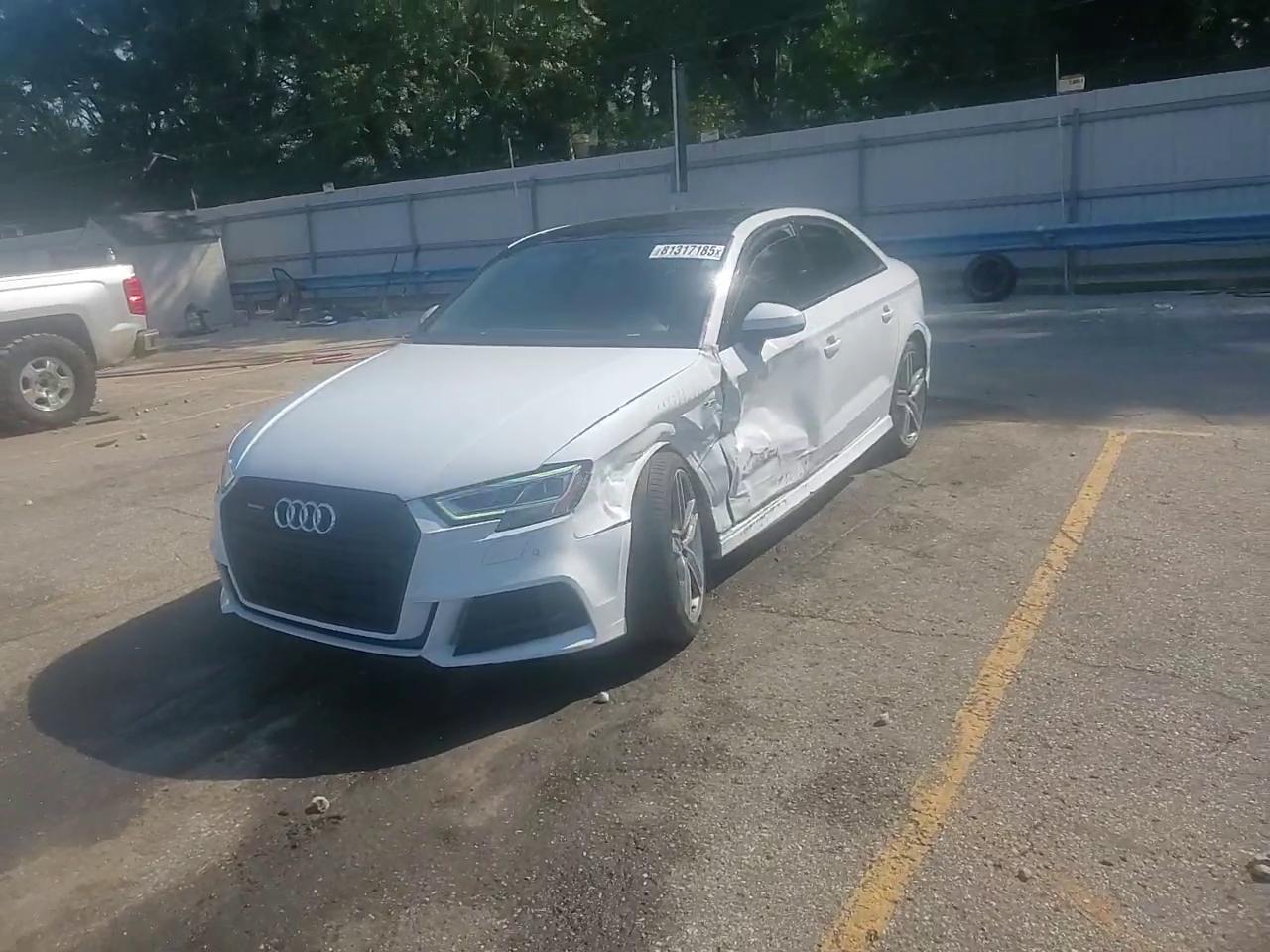 Фото: WAUJEGFF9LA104511